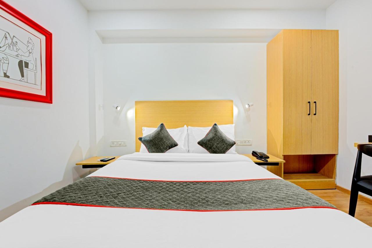 Hotel Oyo Townhouse 74871 Thoraipakkam Čennai Exteriér fotografie
